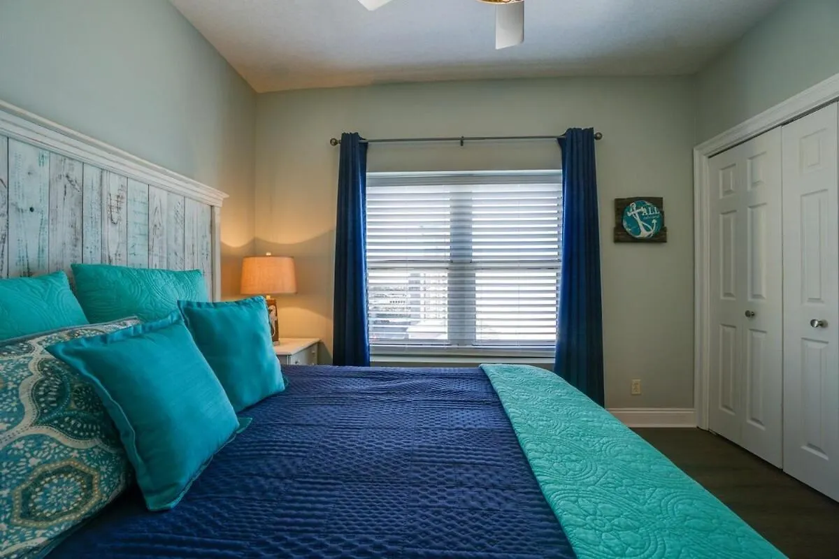 Calypso 1401E 3Br 3Ba Corner Unit Direct Gulf Front High Demand Apartment Panama City Beach
