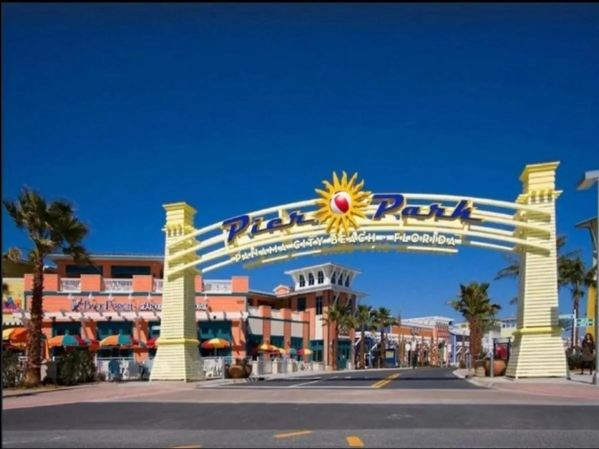 Calypso 1401E 3Br 3Ba Corner Unit Direct Gulf Front High Demand Apartment Panama City Beach United States